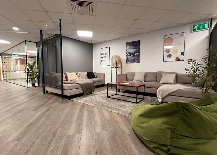 Cosy And Bright Studios At Hydrogen